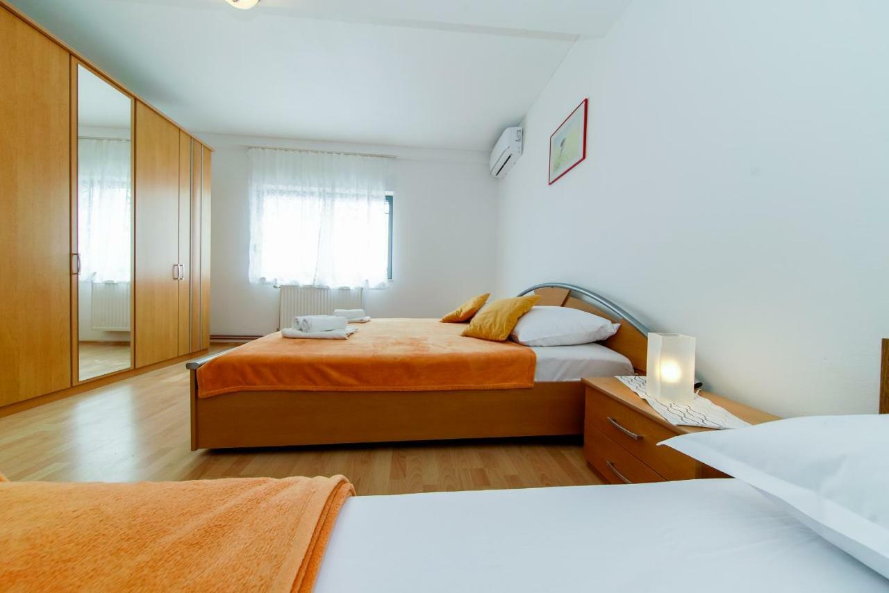 Apartments L&L Dugi Rat Dış mekan fotoğraf